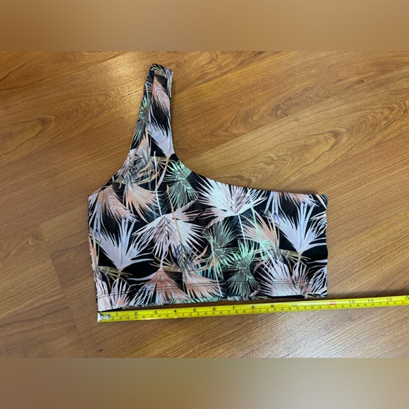 JUNE SWIMWEAR Tropical Off Shoulder Top and Cheeky Black Bikini Bottoms - Picture 4 of 12